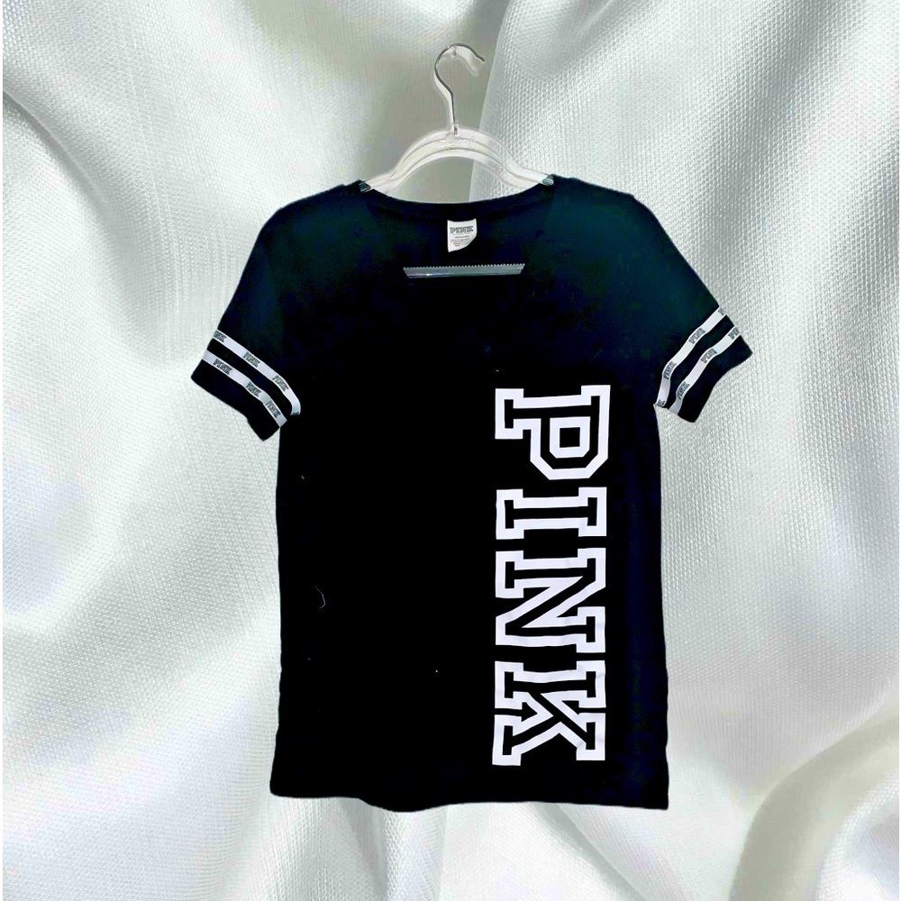 VS PINK Tee